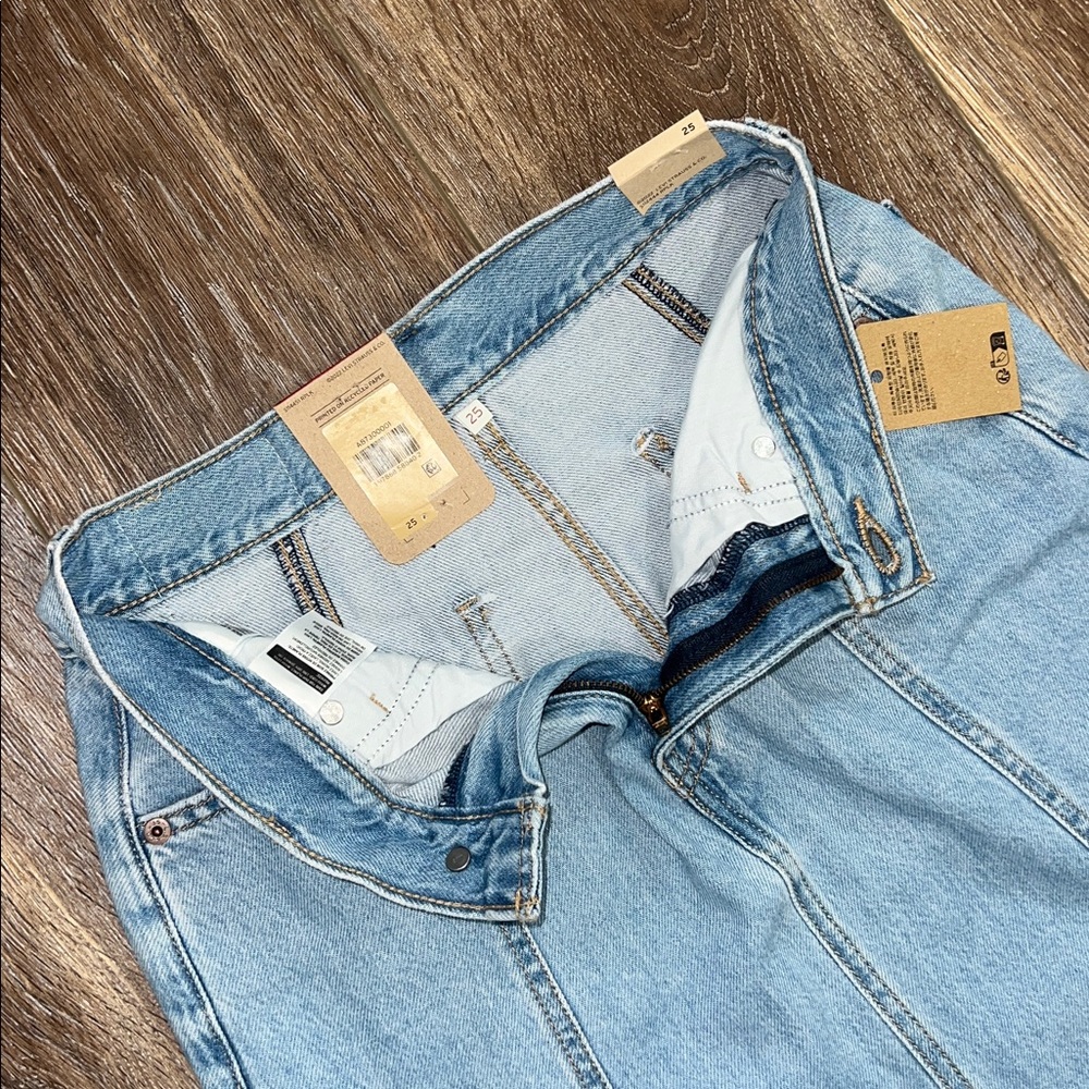 LEVIβS FIT AND FLARE SKIRT New! Zip Front W/ 4 Pockets Color: I Will - Blue π - Picture 8 of 12
